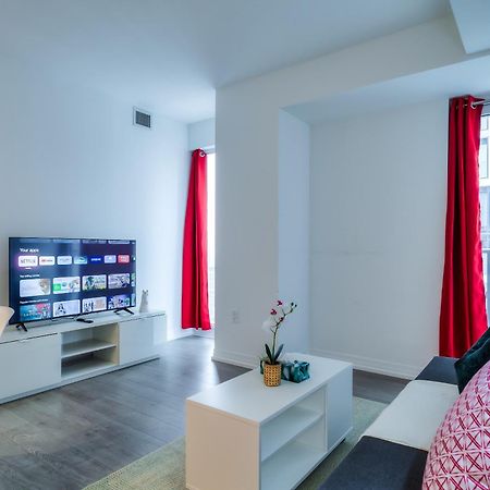 Panorama Suites Downtown Торонто Екстер'єр фото