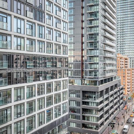 Panorama Suites Downtown Торонто Екстер'єр фото