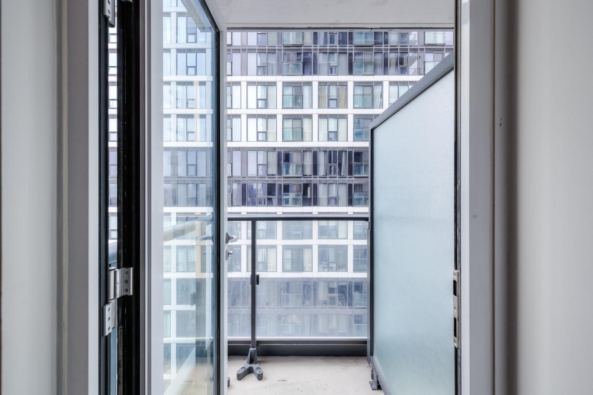 Panorama Suites Downtown Торонто Екстер'єр фото