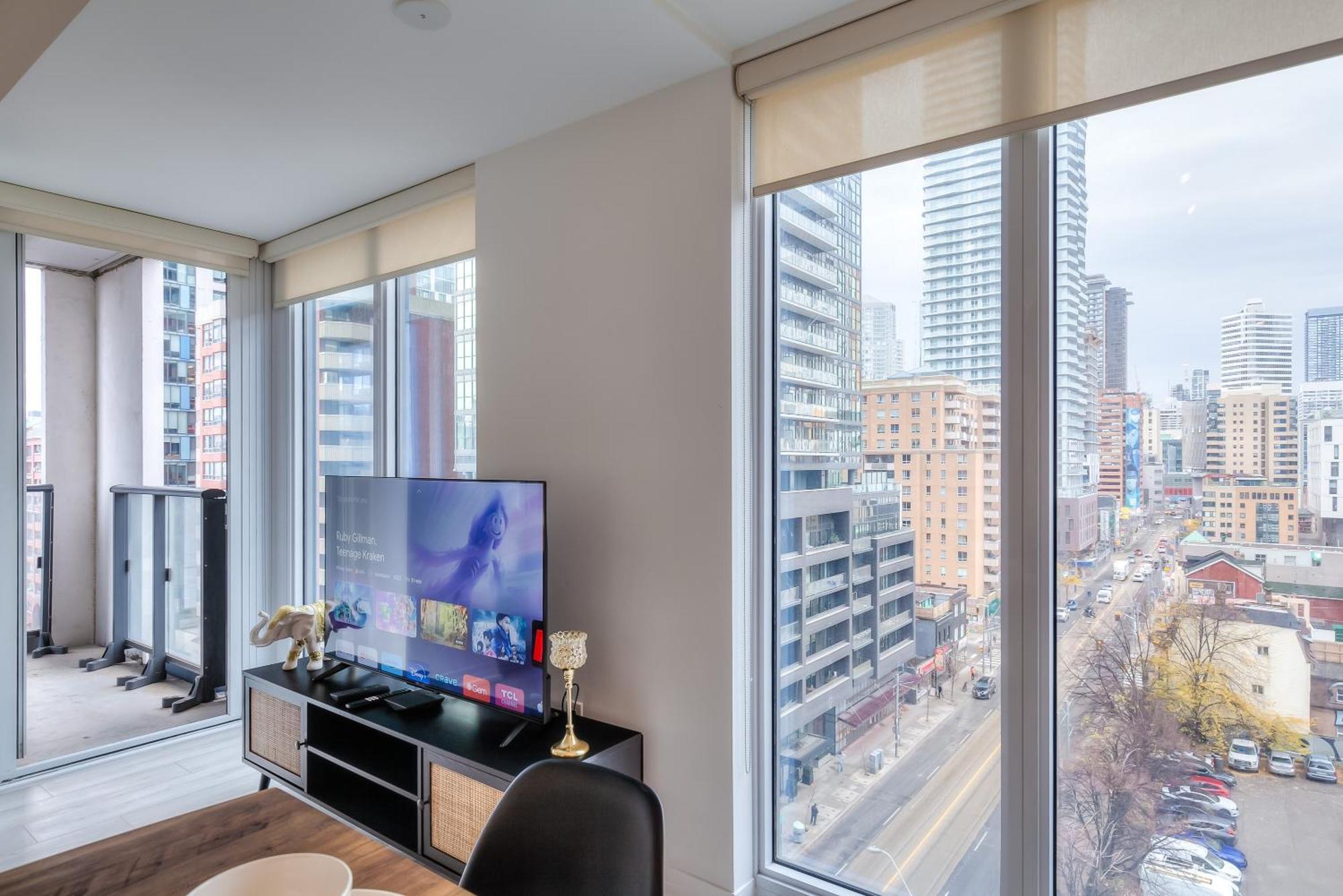 Panorama Suites Downtown Торонто Екстер'єр фото